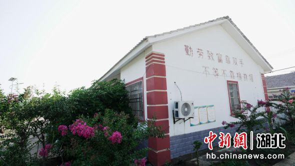 白泉村易地扶貧搬遷集中安置點(diǎn)
